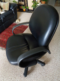 Solid Desk Chair