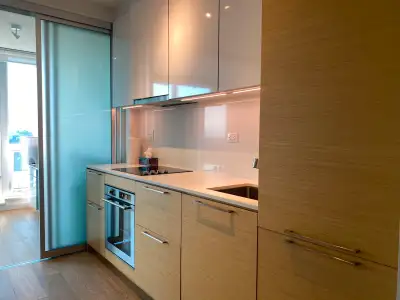 1 Bedroom in a 2Bed 1Bath High Floor Apartment. Fully Furnished.