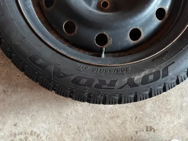 3x Winter Tires on Steel Rims – 205/55R16 – Great Tread in Tires & Rims in Mississauga / Peel Region - Image 9