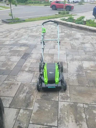 Greenworks Electric Lawn Mower almost  new, View more