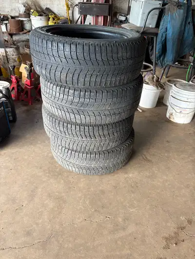 Michelin X-Ice winter tires Still have some tread Got new winters, so selling these ones