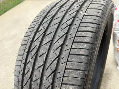 This pre-owned Bridgestone Potenza P245/40R20 tire offers reliable performance and is a great option...