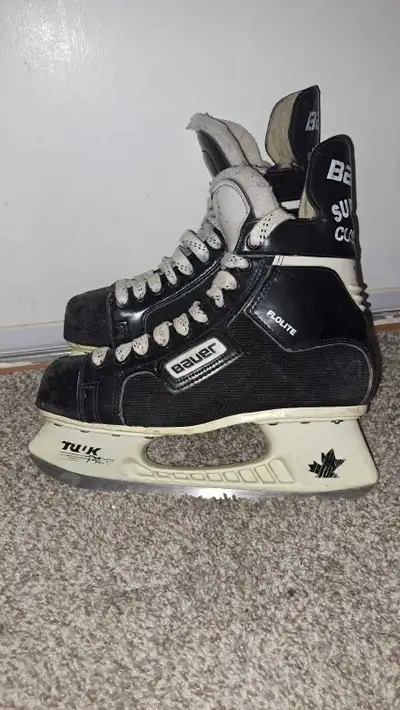 Bauer 7 1/2 EE Vintage , View more