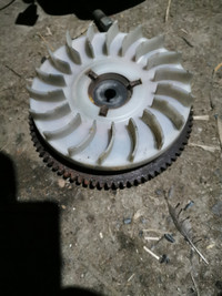 Tecumseh flywheel for electric start 9.0 cid