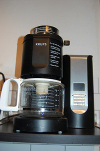 KRUPS KM7005 Grind and Brew Coffee Maker