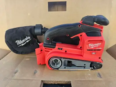 Milwaukee M18 Fuel Belt Sander, View more