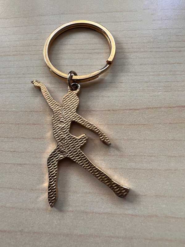 Figure skater key chain in Arts & Collectibles in City of Toronto - Image 3