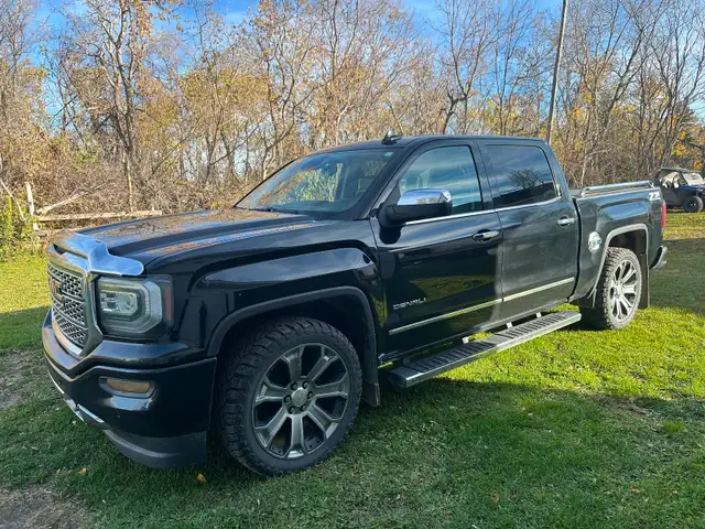 2017 GMC Sierra Denali595518123210844166