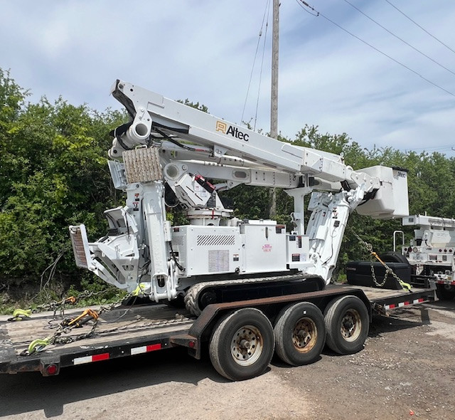 *2019* Altec TDA58 Backyard Crawler in Other in Delta/Surrey/Langley - Image 2