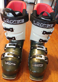 Ski Boots with professional Boot Backpack