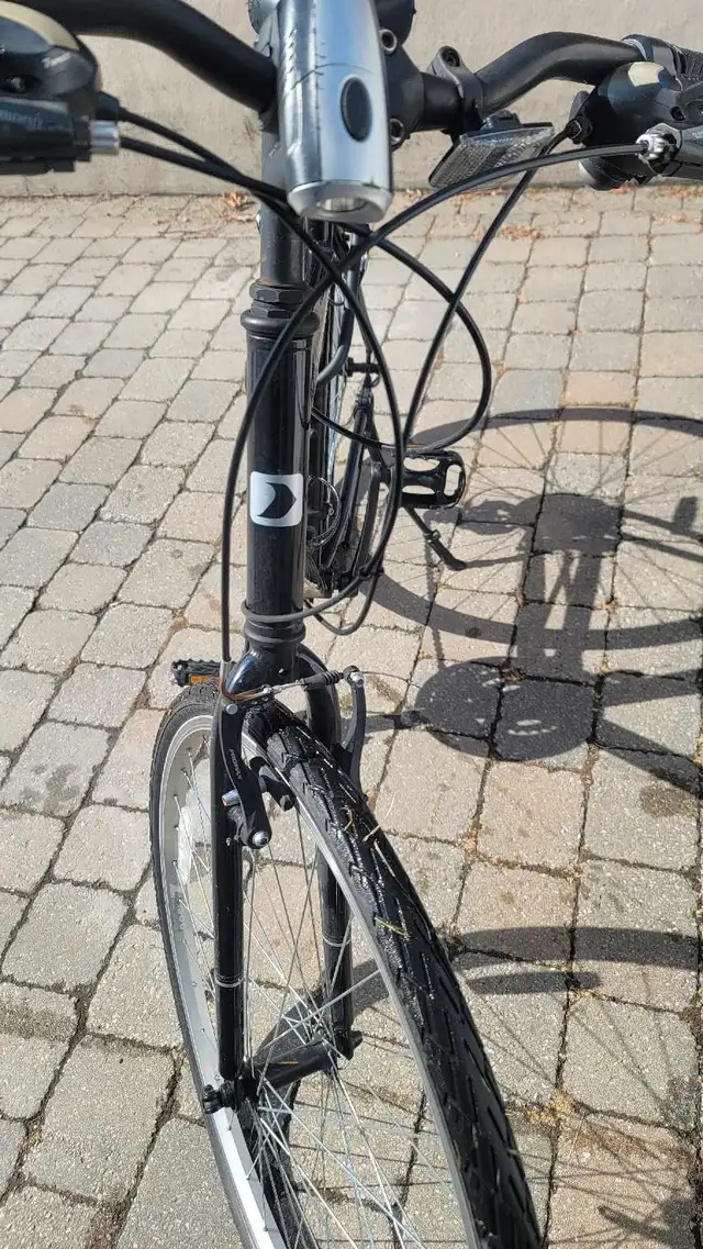 velo hybride Louis Garneau  in Cruiser, Commuter & Hybrid in Longueuil / South Shore - Image 9