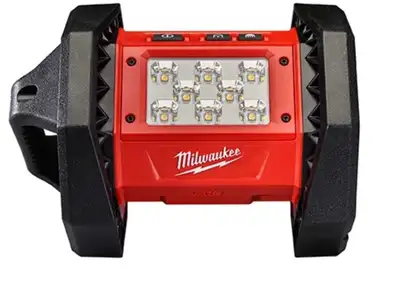 Milwaukee M18 Rover Light BNIB, View more