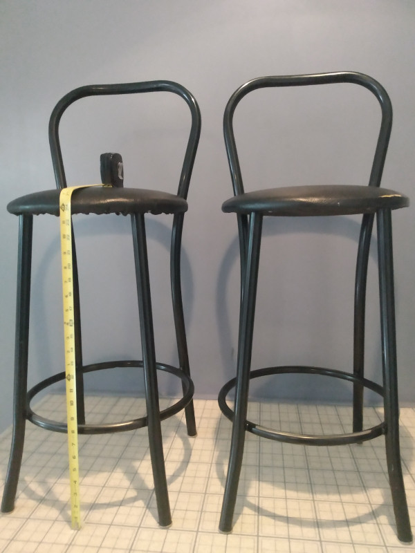 2 Tabourets sièges simili-cuir pour comptoir cuisine ou bar dans Décoration intérieure et accessoires  à Lévis