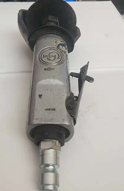 Pick up In Auburn Bay SE Chicago Pneumatic CP861 - Air Cut Off Tool, Automotive Body Shop & Home Imp...