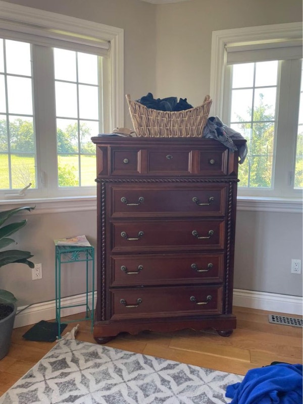 Beautiful hardwood Bedroom Set c/w bed frame, two side tables, t