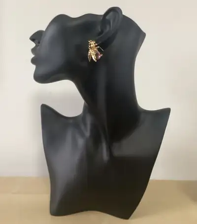 Adorable Small Gold-Tone Bee Pin Brooch Fashion Costume Jewelry, View more