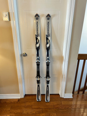 Ski Rossignol Saphir | Kijiji - Buy, Sell & Save with Canada's #1 Local  Classifieds.