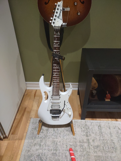 Ibanez Jem JR, View more