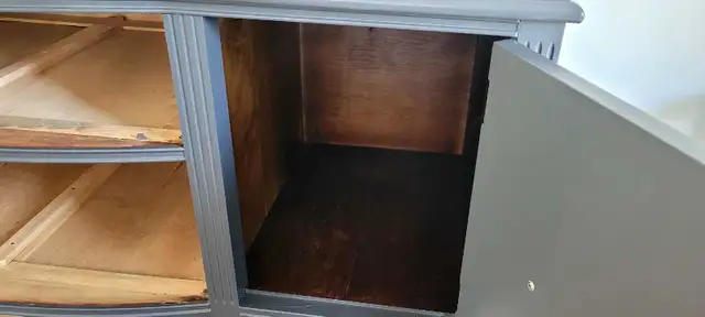 Sideboard in Hutches & Display Cabinets in Kingston - Image 4