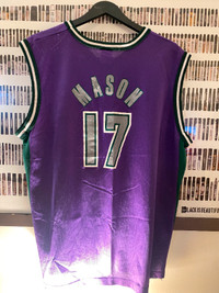 Champion - Milwaukee Bucks Anthony Mason vintage jersey (2001)