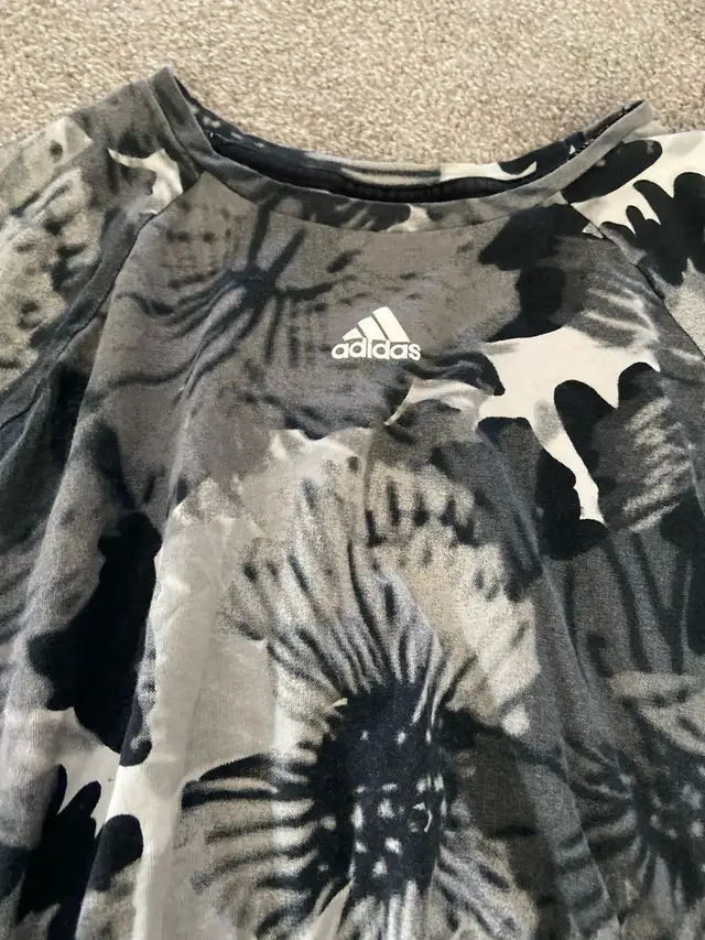 Adidas crop top62863286271363121