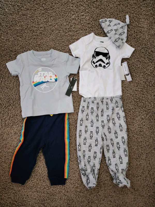 Star Wars outfits in Clothing - 9-12 Months in Kitchener / Waterloo