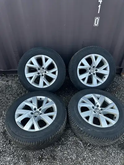 Selling multiple OEM & aftermarket rim and tire sets (cars & SUVs). Details below: • Honda Accord /...