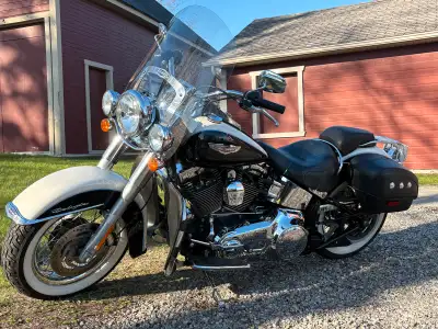 Je mets en vente ma Harley-Davidson de 2012, une moto en bon état qui a demande un propriétaire qui...