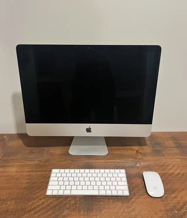 Apple iMac 16 in Desktop Computers in Oakville / Halton Region - Image 2