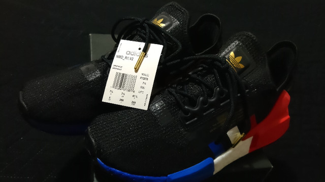 adidas NMD R1 V2 in Men's Shoes in City of Toronto - Image 2