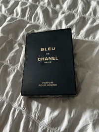 parfum bleu Chanel 