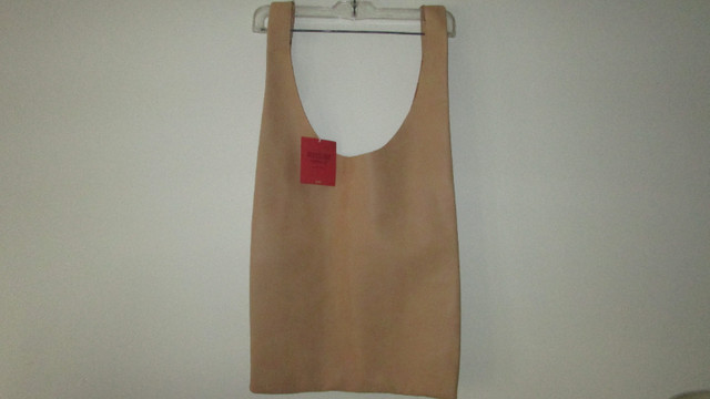 Women's Purses/Totes - $10 in Women's - Bags & Wallets in London - Image 2