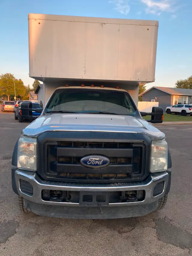 2013 Ford f550 4x463804734187521122