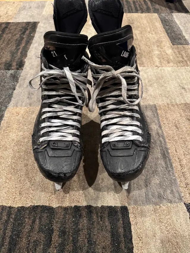 CCM JetSpeed FT6 Pro Custom – Grandeur 9 – 3 paires de lames in Hockey in Laval / North Shore - Image 8