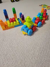 Baby/Toddler Over-sized Lego Set. About 40 pieces. $5.