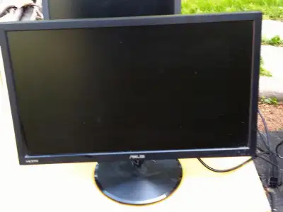 I'm selling my 2016, 21 inch ASUS computer monitor. It was in good working condition before I upgrad...