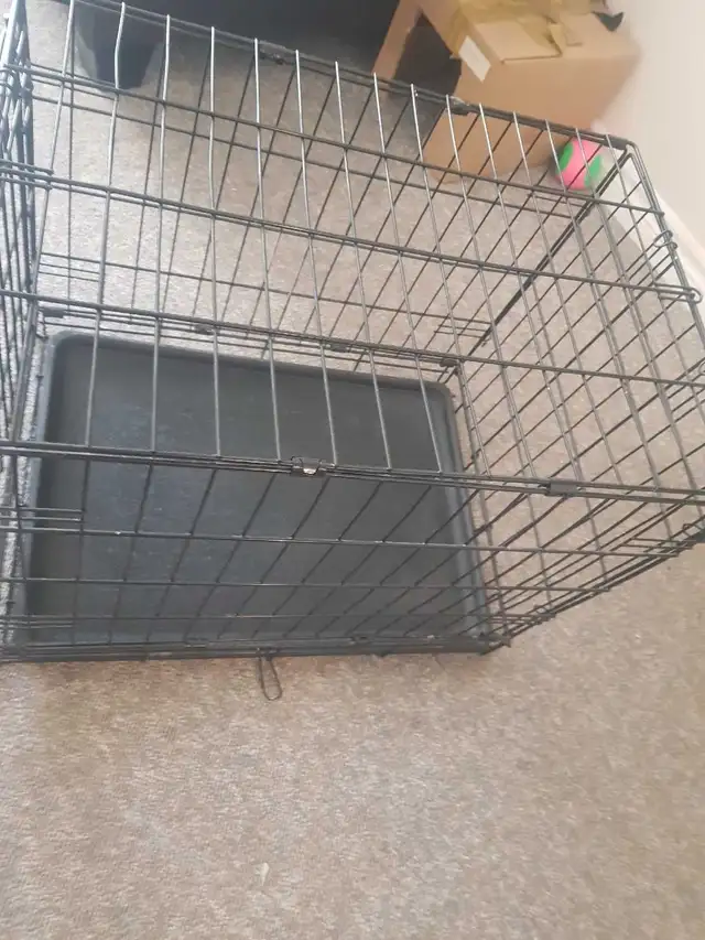 Small Dog cage. in Accessories in Barrie - Image 3