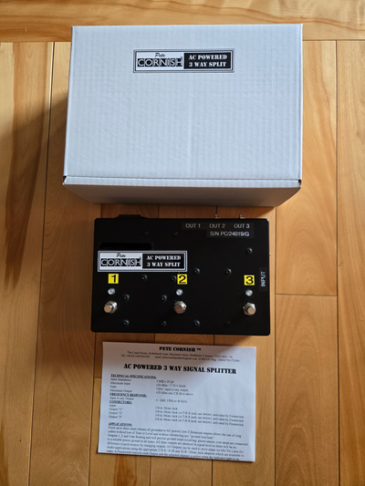 Pete Cornish AC-Powered 3-Way Signal Splitter/Mute, View more