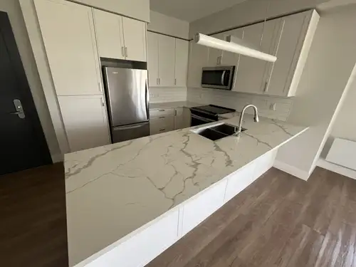 Welcome to 31 Michael Thomas Way. This 2 bedroom unit is available for December 1st. Deposit is $400...