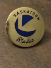 WHL 1986 dated Saskatoon Blades cloisonne lapel pin