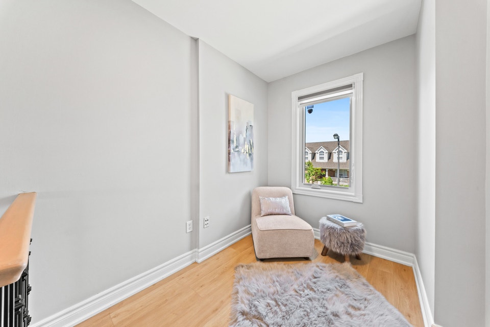 House For Sale, photo 6 of 10