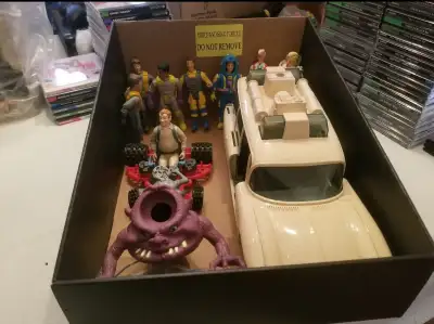Vintage Ghostbusters lot of 10 figures with accessories (8 Ghostbusters and 2 Ghosts) and 2 Vehicles...