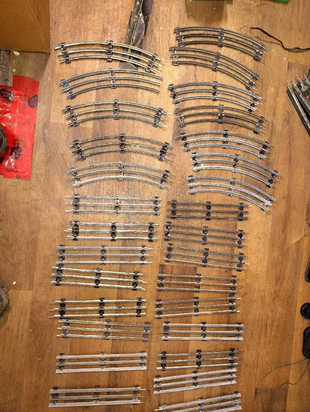 train miniature Lionel train 1954 in Other in Rimouski / Bas-St-Laurent - Image 5