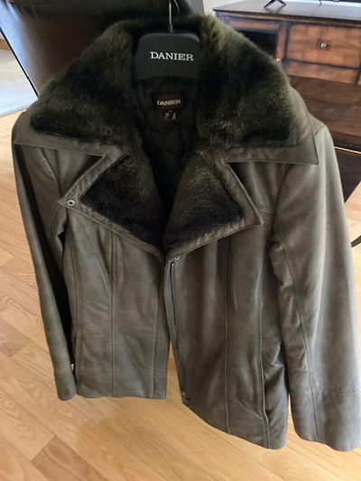 Woman's Small Danier Leather Jacket, View more