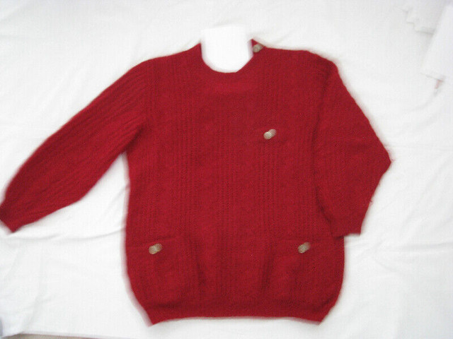 SKI lovers - Pure mohair twin sweater set burgundy red $ 75 in Women's - Tops & Outerwear in Mississauga / Peel Region - Image 4