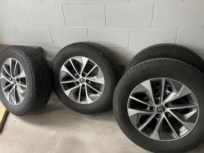 - 225/65/17 Bridgestone Alenza A/S 02 All season tires - BOLT PATTERN: 5x114.3 - For Toyota RAV4 200...