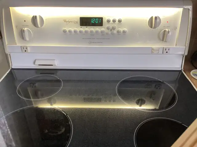 Kitchen stove 30 inch in Stoves, Ovens & Ranges in Belleville - Image 8
