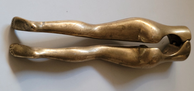 Vintage Solid Heavy Brass Lady Legs Hips Shape Nutcracker in Arts & Collectibles in Oshawa / Durham Region - Image 4
