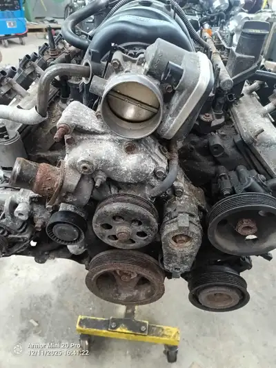 Out of 06 300 and comes with rwd nag transmission 230 k on motor 190 psi on cylinders Needs alternat...