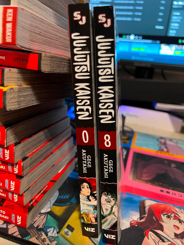 Jujutsu Kaisen Manga Vol. 0 & 8 in Comics & Graphic Novels in Markham / York Region - Image 2